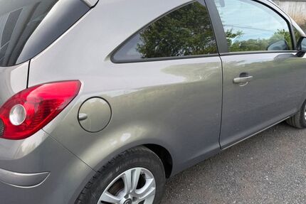 Opel Corsa 243.450 km 2.300 &euro; Schweinfurt 97422