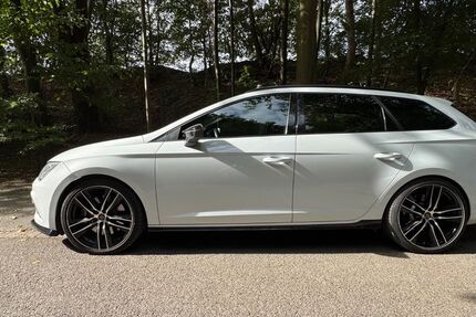 Seat Leon 165.000 km 18.700 &euro; Dortmund 44339