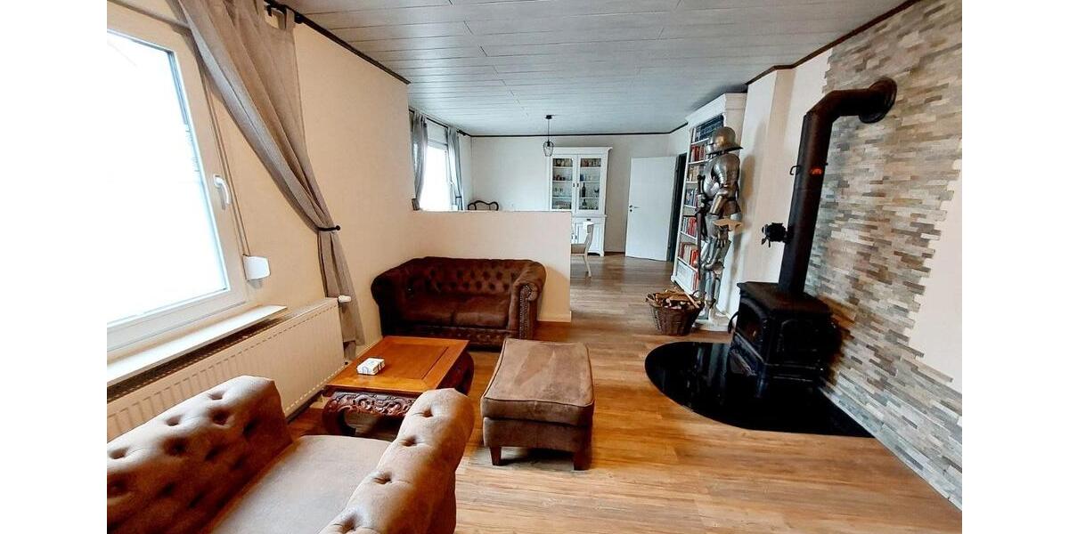 Einfamilienhaus Heusweiler - 7 Zimmer, 200 m&sup2;, 239.000&euro; | Angebot:27166504