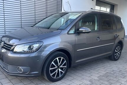 VW Touran 98.300 km 12.900 &euro; Bruchsal-Heidelsheim 76646