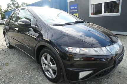 Honda Civic 240.000 km 3.990 &euro; Leer 26789