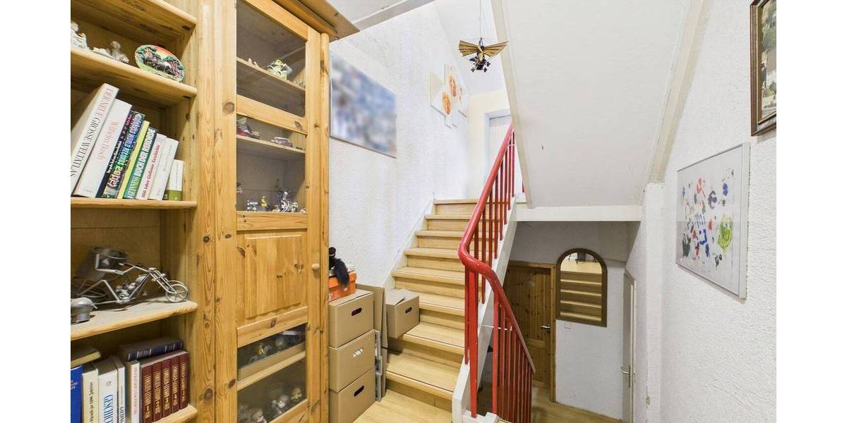 Doppelhaushälfte Gießen Kleinlinden - 7 Zimmer, 178 m&sup2;, 350.000&euro; | Angebot:26119405