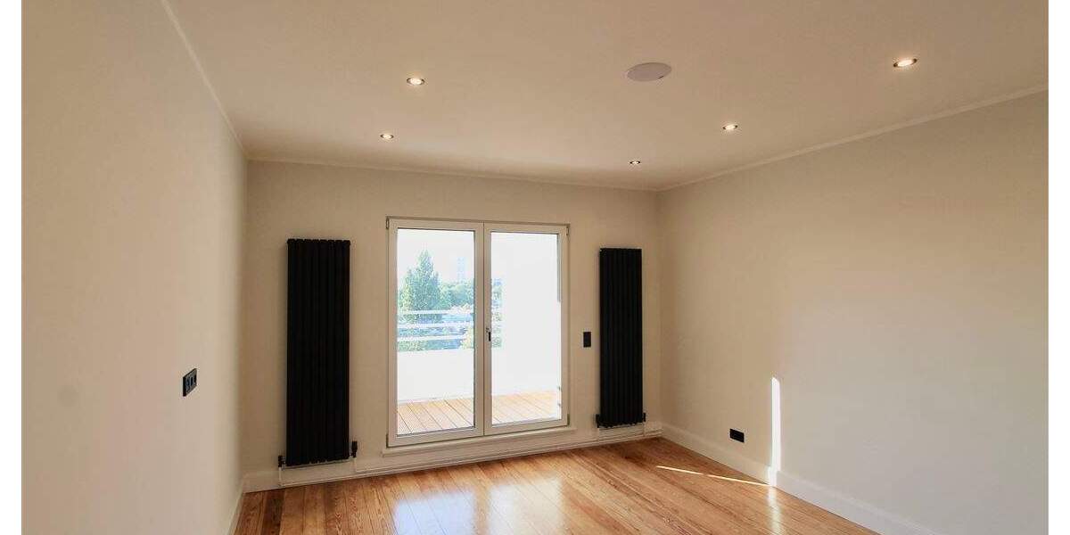 Alsternah wohnen + aufwendiger Sanierung + U-Bahn Wartenau vor der Tür 4 zimmer