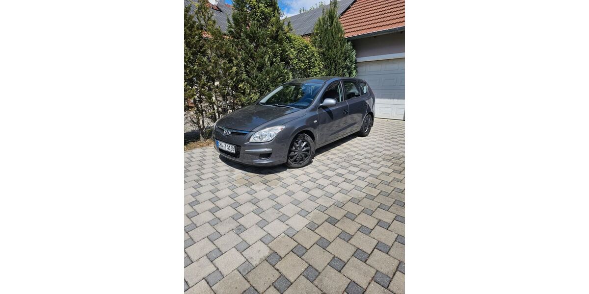 Hyundai i30 209.000 km 2.250 &euro; Arnschwang 93473