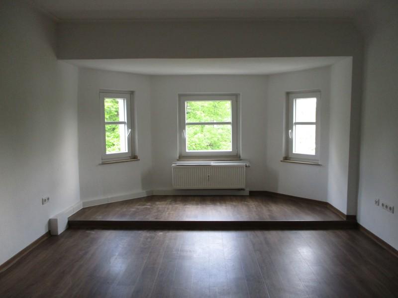 Dachgeschoßwohnung Essen Stadtbezirk VI - 3 Zimmer, 79 m&sup2;, 747&euro; | Angebot:26160636