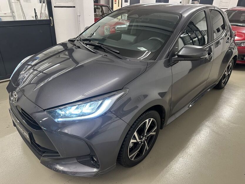 Toyota Yaris 15.005 km 21.990 € LEONBERG 71229