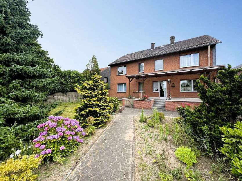 Haus zum Kaufen in Moers 545.000 € 207 m²