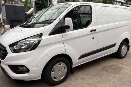 Ford Transit Custom 6.400 km 25.000 € Baldham 85598