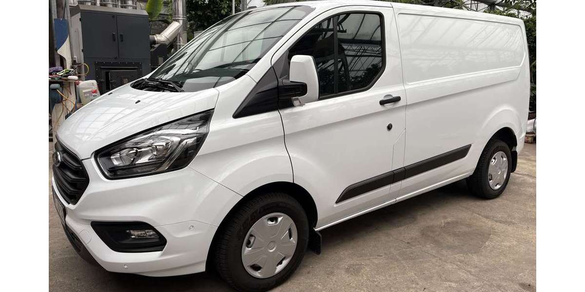 Ford Transit Custom 6.400 km 25.000 € Baldham 85598