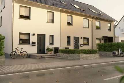 Haus zum Kaufen in Dessau Kochstedt 342.410 € 128 m² 5 zimmer