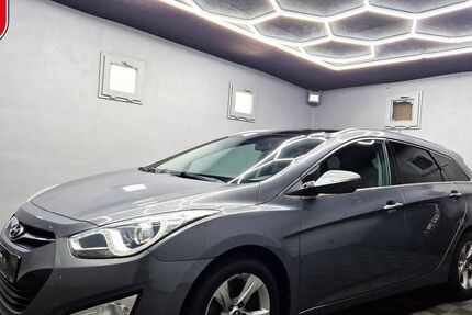 Hyundai i40 259.000 km 6.480 € Berlin 12305