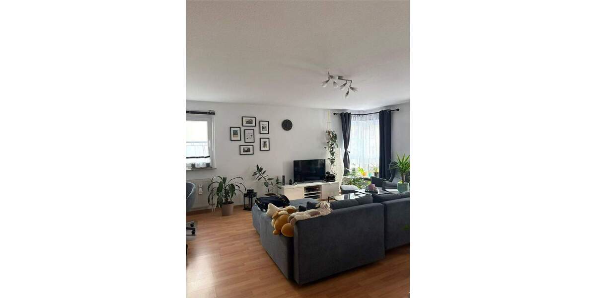 Etagenwohnung Fürth Südstadt - 2 Zimmer, 72 m&sup2;, 640&euro; | Angebot:25563302