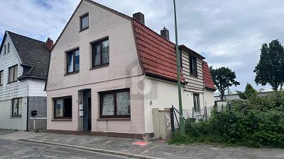 ZWEIFAMILIENHAUS MIT STARKEM ENTWICKLUNGSPOTENZIAL - Zweifamilienhaus Bremerhaven Lehe | Angebot:26421193
