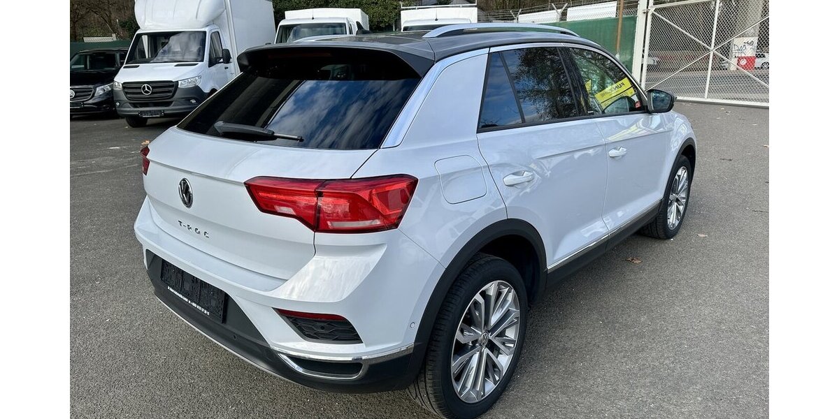VW T-Roc IQ.DRIVE LED Navi PDC SHZ 127.074 km 18.000 &euro; Mainz 55122