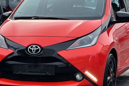 Toyota Aygo (X) 116.000 km 5.900 &euro; Offenbach am Main 63075