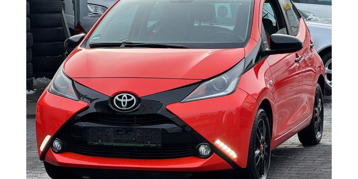 Toyota Aygo (X) 116.000 km 5.900 &euro; Offenbach am Main 63075