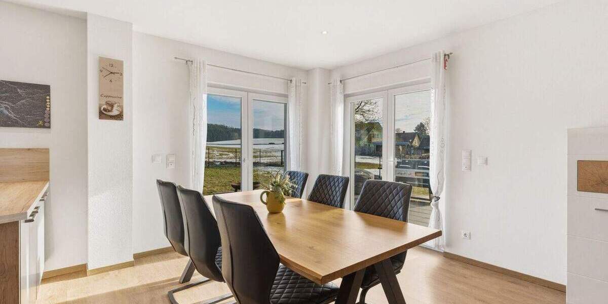 Mehrfamilienhaus, Wohnhaus Neunburg vorm Wald Kröblitz - 6 Zimmer, 224 m&sup2;, 529.000&euro; | Angebot:25680323