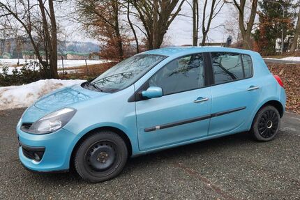 Renault Clio 211.700 km 900 &euro; Bayreuth 95445