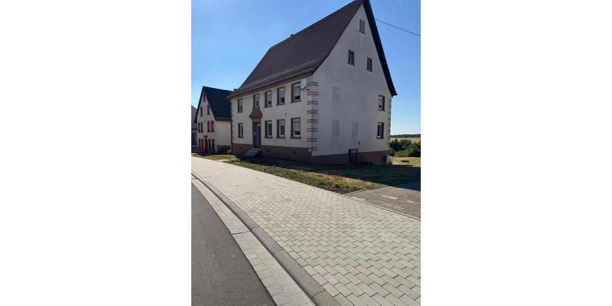 Einfamilienhaus Höheinöd - 8 Zimmer, 198 m&sup2;, 255.000&euro; | Angebot:27005575
