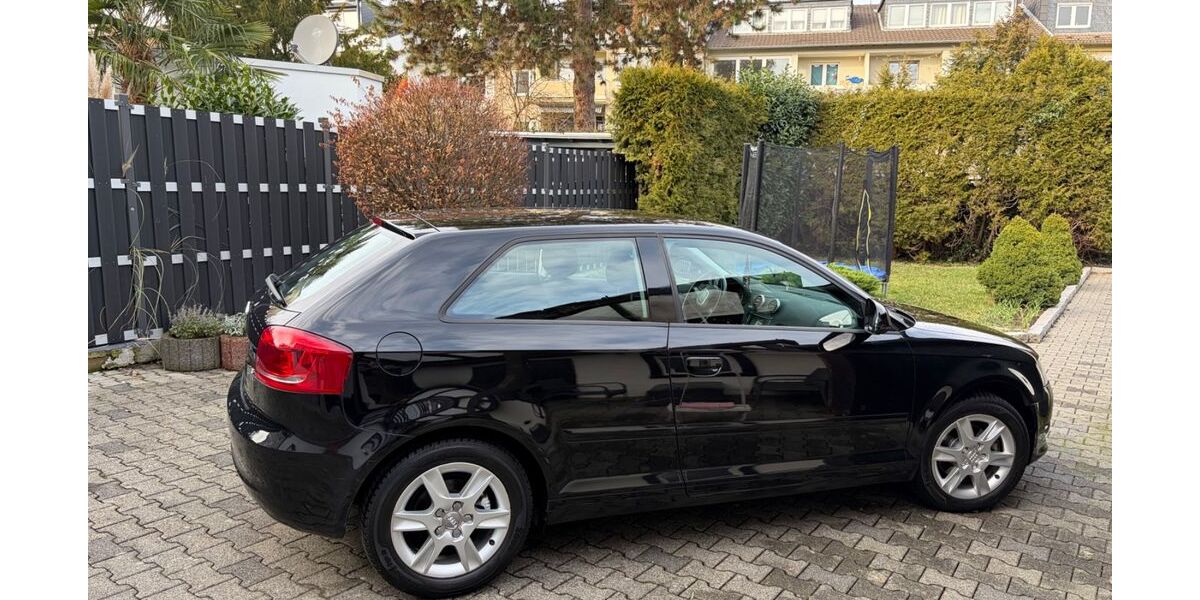 Audi A3 198.103 km 4.000 &euro; Leverkusen 51379