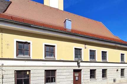 Haus Mindelheim - 10 Zimmer, 356 m&sup2;, 365.000&euro; | Angebot:25471600