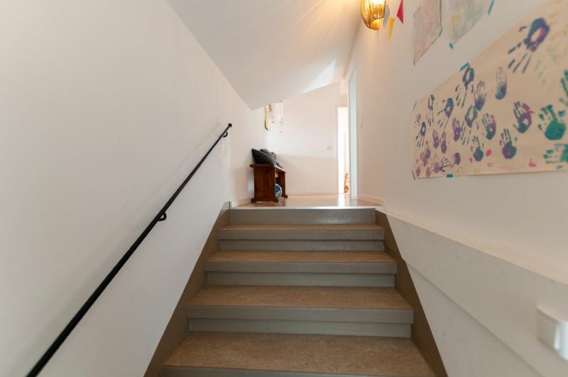 Dachgeschoßwohnung Dresden Loschwitz - 3 Zimmer, 101 m&sup2;, 1.165&euro; | Angebot:26288747