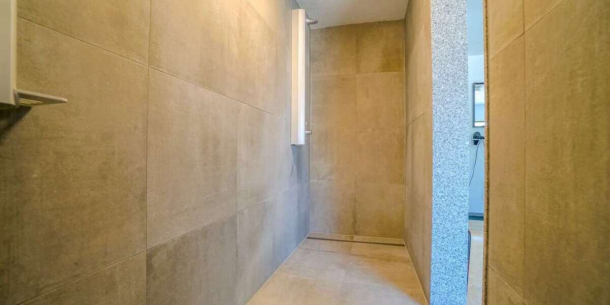 Attraktive Multifunktionshalle mit vielen Möglichkeiten - Gewerbeobjekt Siegbach | Angebot:27165604