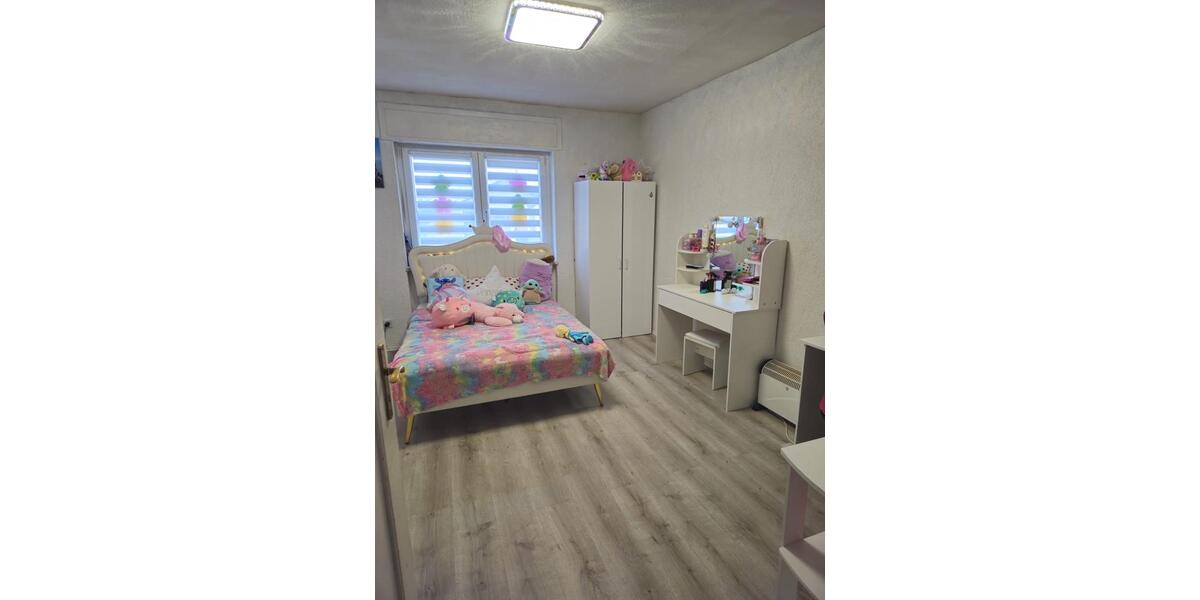 Etagenwohnung Buchen (Odenwald) - 4 Zimmer, 108 m&sup2;, 220.000&euro; | Angebot:26867413