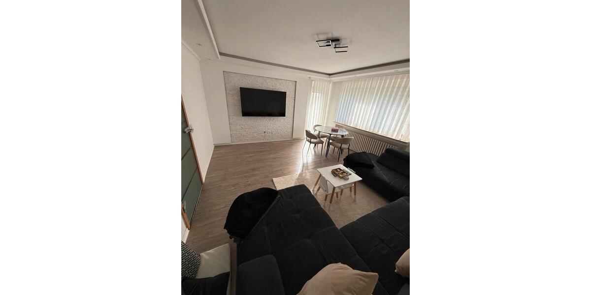 Erdgeschoßwohnung Halle - 3 Zimmer, 74 m&sup2;, 199.500&euro; | Angebot:24839316