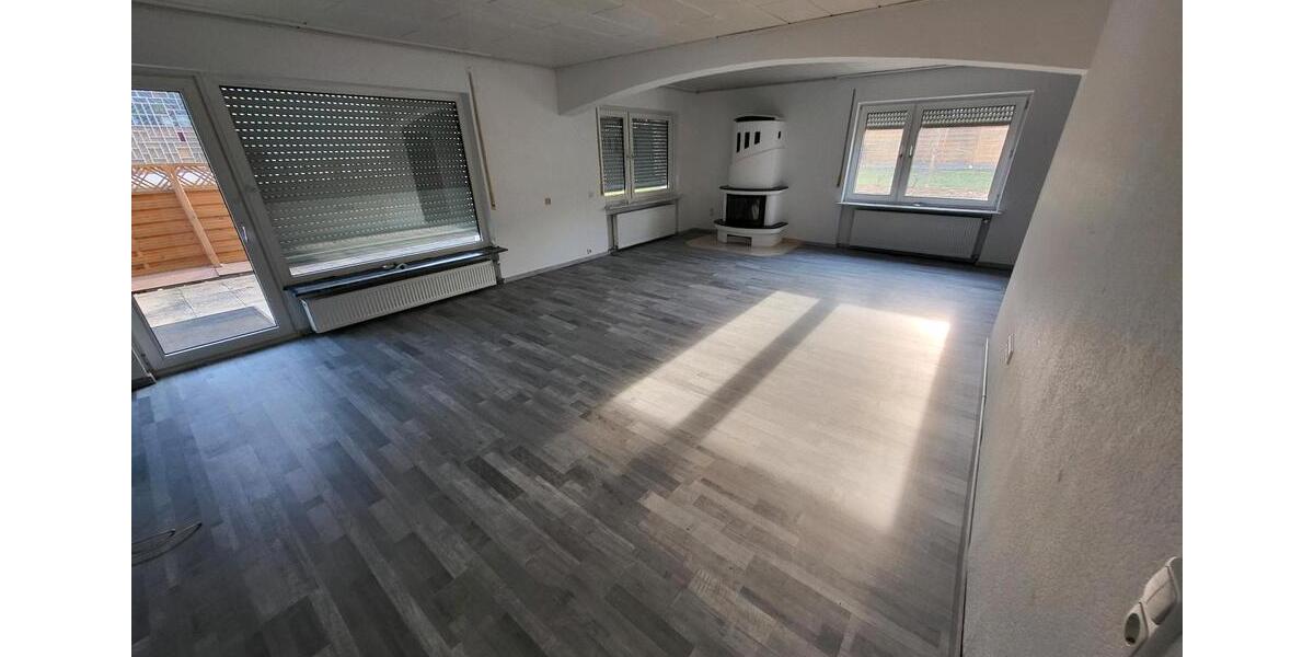 Erdgeschoßwohnung Lauda-Königshofen Königshofen - 3.5 Zimmer, 108 m&sup2;, 900&euro; | Angebot:26208134