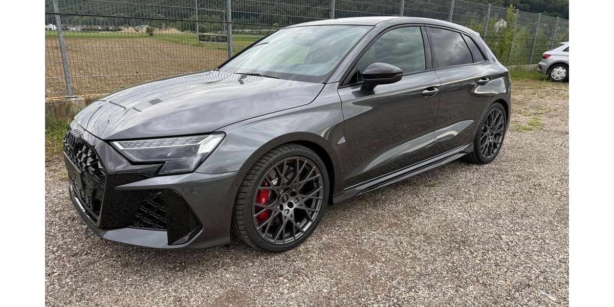 Audi RS3 1.500 km 72.940 &euro; Norderstedt 22844