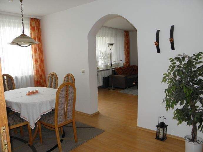 Etagenwohnung Coburg - 4 Zimmer, 110 m&sup2;, 650&euro; | Angebot:26378698