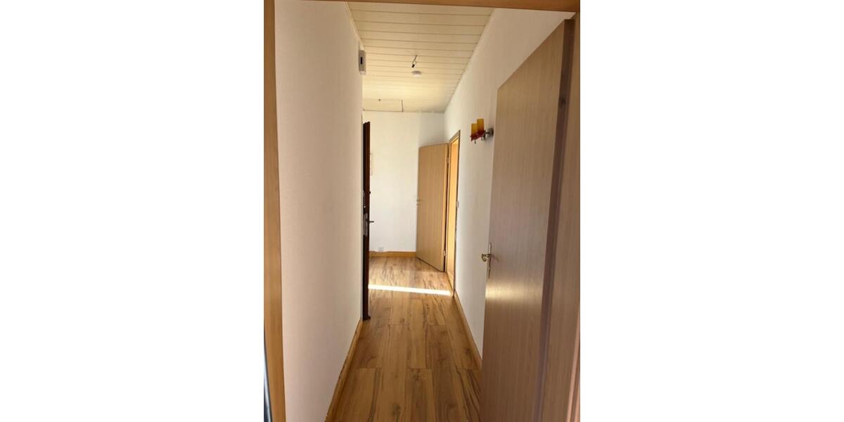 Etagenwohnung Bergen an der Dumme - 3 Zimmer, 78 m&sup2;, 400&euro; | Angebot:25237590
