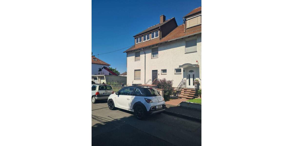 Traumgrundstück 491 m2 mit sanierungsbedürftiger Doppelhaushälfte in Wiesbaden Biebrich 6 zimmer