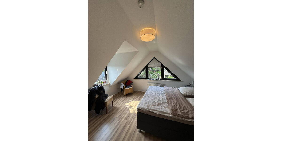 Etagenwohnung Haan - 4 Zimmer, 100 m&sup2;, 1.200&euro; | Angebot:26411366