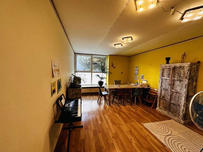 Büro in Leimersheim 820 € 146.38 m²