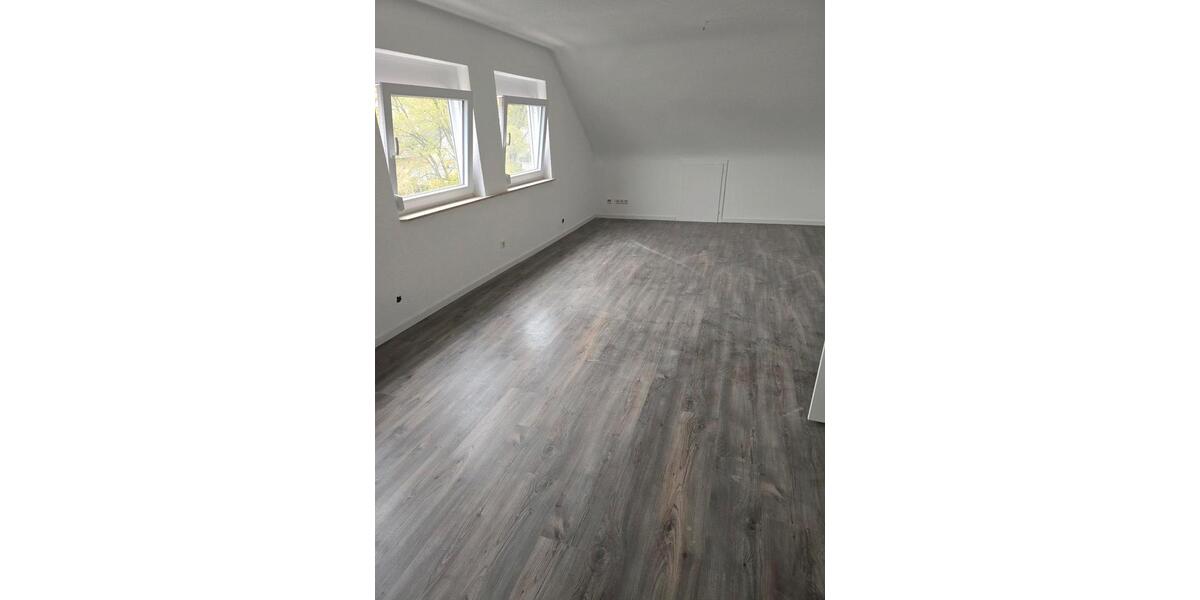 Dachgeschoßwohnung Weil der Stadt - 3 Zimmer, 70 m&sup2;, 1.050&euro; | Angebot:26301449