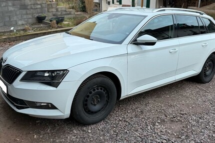 Skoda Superb Kombi 251.000 km 11.400 &euro; Pünderich 56862