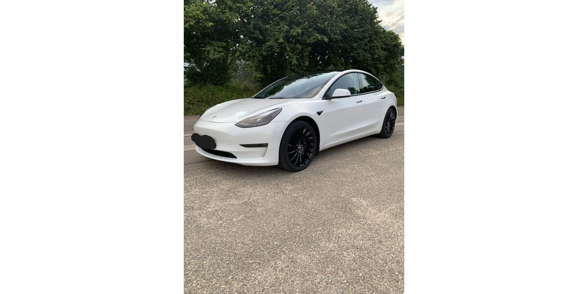 Tesla Model 3 78.000 km 25.900 &euro; Karlsbad 76307