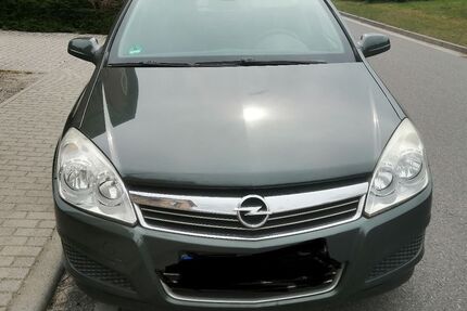Opel Astra 123.000 km 3.950 &euro; Schönefeld OT-Waltersdorf 12529