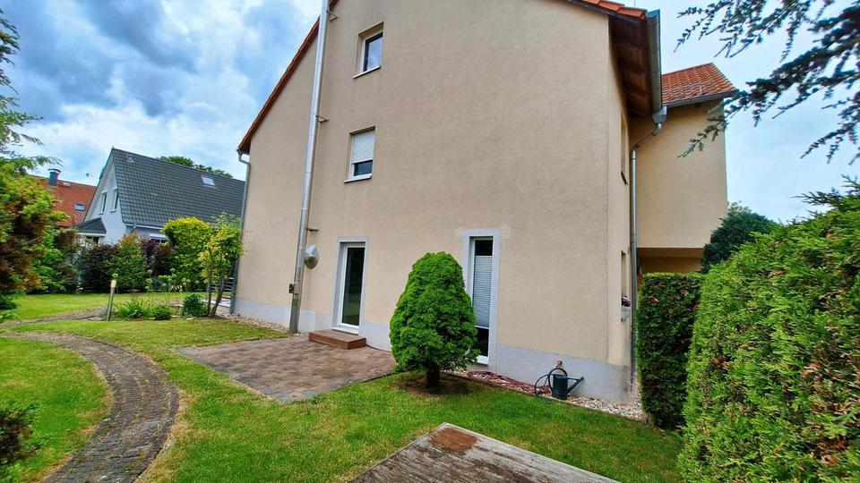 Doppelhaushälfte Schkopau - 6 Zimmer, 166 m&sup2;, 445.000&euro; | Angebot:26956882