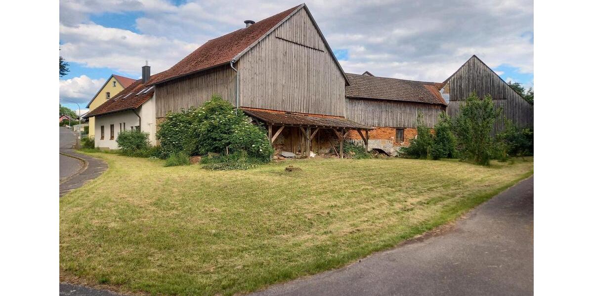 Bauernhaus, Landhaus Püchersreuth Ilsenbach - 7 Zimmer, 133 m&sup2;, 355.000&euro; | Angebot:24388708