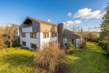 Haus zum Kaufen in Nürtingen 949.000 € 282.59 m² 7 zimmer