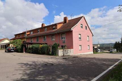 Charmantes 6-Familien-Haus mit 987m2 großem Garten in Binzgen-Laufenburg 1 zimmer