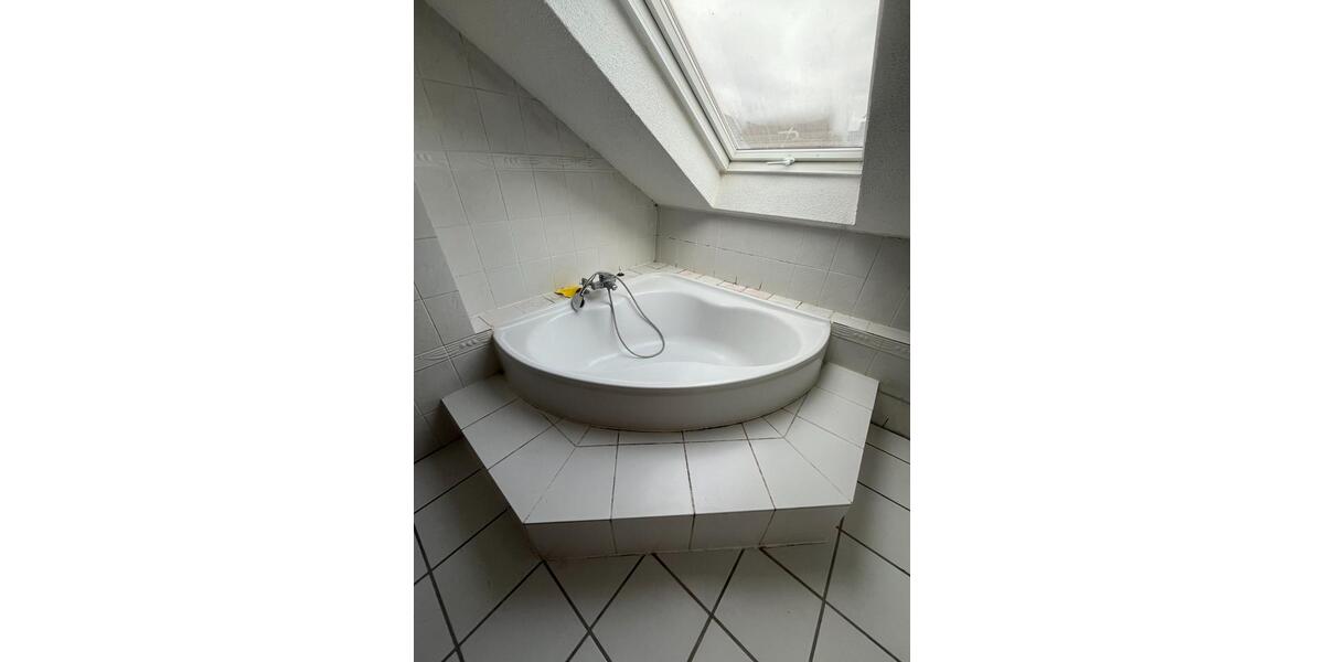 Etagenwohnung Mannheim Gartenstadt - 5 Zimmer, 105 m&sup2;, 1.080&euro; | Angebot:25634549