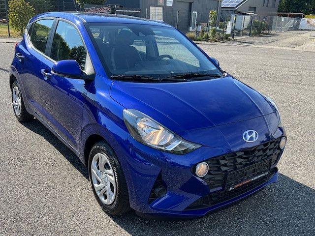 i10