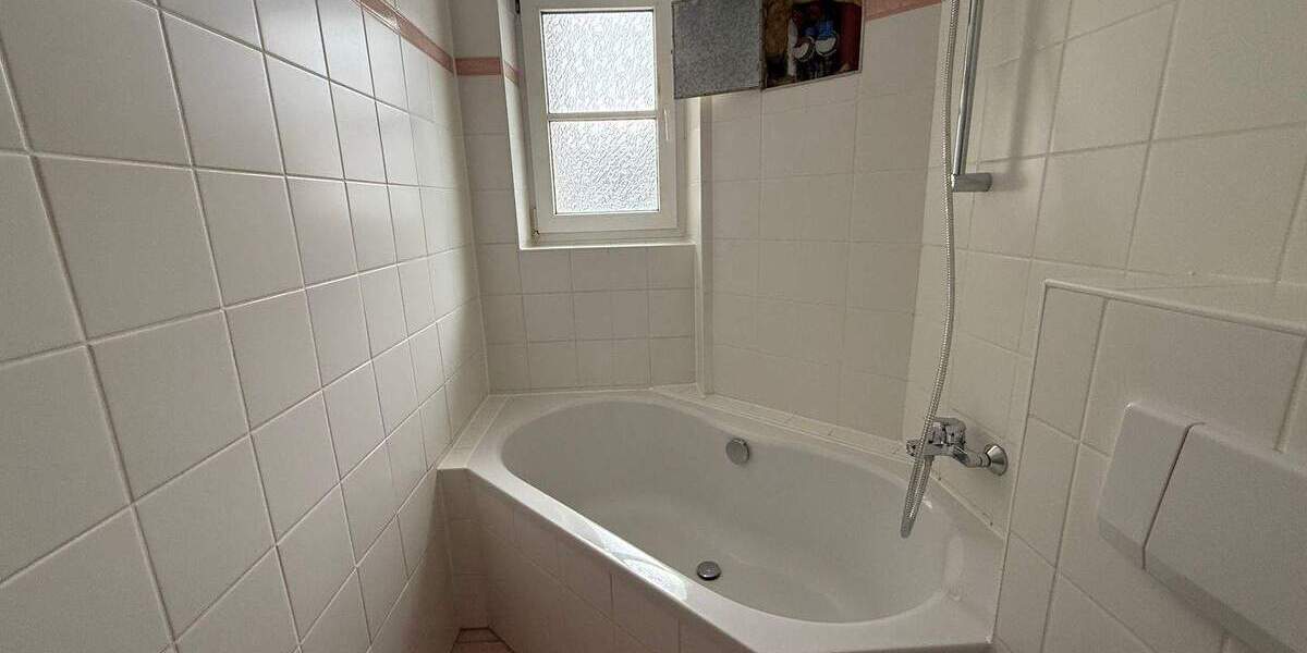 Zimmer Chemnitz Sonnenberg - 2 Zimmer, 67 m&sup2;, 330&euro; | Angebot:25985408