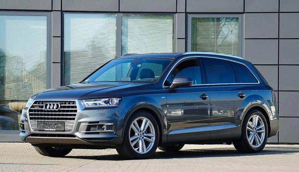 Q7