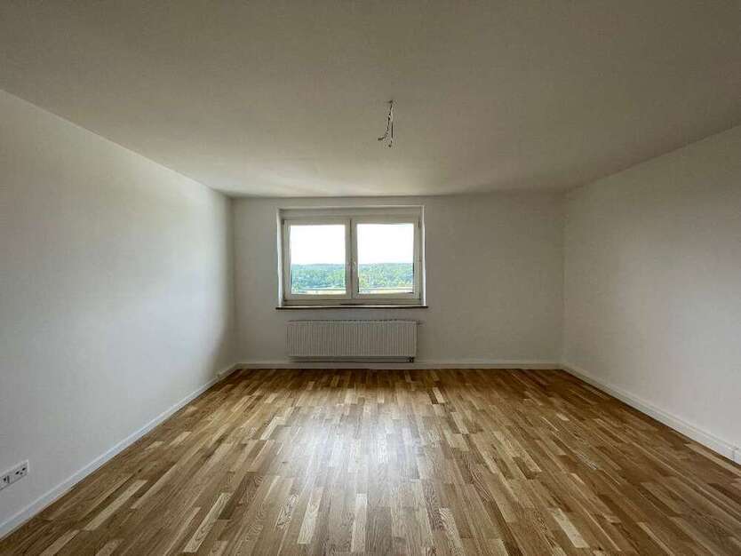 Wohnung zum Mieten in Fürth 454,19 € 65.07 m²
