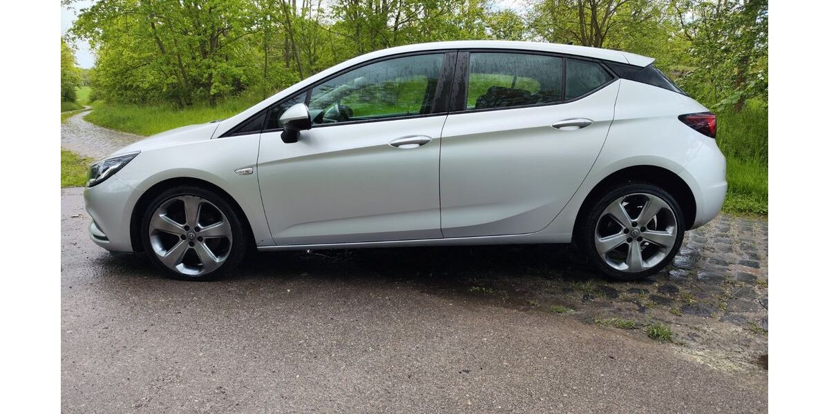 Opel Astra 198.000 km 7.500 &euro; Kretzschau 06712